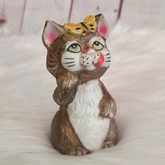 Vintage 70s 4.25" Tall Jasco Critters Cat Kitten Porcelain Bell with Butterfly - Picture 11 of 15